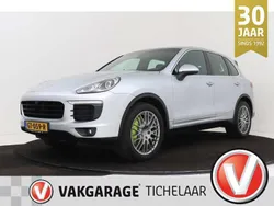 Grijs Gebruikt 2015 Porsche Cayenne SUV | € 33.999 (Eerlijke prijs)