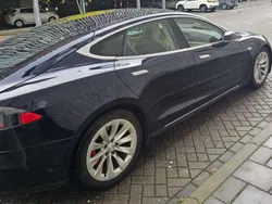 Blauw Gebruikt 2014 Tesla Model S Performance Sedan | € 17.995 (Iets duurder)