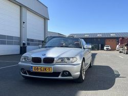 Grijs, metallic lak Gebruikt 2006 BMW 330 Cabriolet Cabriolet | € 12.500 (Eerlijke prijs)