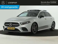 Iridiumzilver metaalkleur (grijs metallic) Gebruikt 2020 Mercedes A180 Business Hatchback | € 27.945 (Iets duurder)