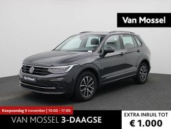 Grijs Gebruikt 2022 VW Tiguan Pro SUV | € 27.400 (Super prijs)