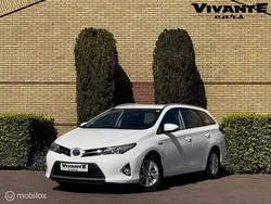 Wit Gebruikt 2014 Toyota Auris Touring Sports Stationwagen | € 13.900 (Eerlijke prijs)