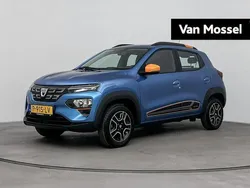 Blauw Gebruikt 2022 Dacia Spring Comfort Plus Hatchback | € 11.940 (Eerlijke prijs)