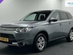 Grijs Gebruikt 2015 Mitsubishi Outlander Edition SUV | € 11.500 (Goede deal)