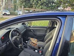 Blauw Gebruikt 2006 VW Golf V Hatchback | € 1.150 (Eerlijke prijs)