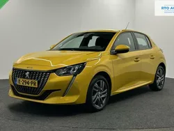 Geel, metallic lak Gebruikt 2021 Peugeot 208 Active Hatchback | € 12.400 (Goede deal)