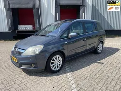 Grijs Gebruikt 2007 Opel Zafira Executive MPV | € 3.695 (Eerlijke prijs)