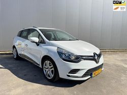 Wit Gebruikt 2017 Renault Clio GrandTour Zen Stationwagen | € 3.850 (Super prijs)