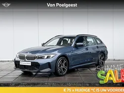 Arctic race blue metallic (blauw metallic) Gebruikt 2024 BMW 330 M Sport Stationwagen | € 57.900