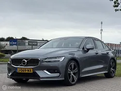 Grijs Gebruikt 2020 Volvo S60 Inscription Sedan | € 24.900 (Eerlijke prijs)