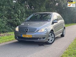 Grijs Gebruikt 2007 Mercedes B200 MPV | € 3.950 (Goede deal)