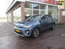 Blauw Gebruikt 2020 Kia Stonic SUV | € 15.750 (Eerlijke prijs)