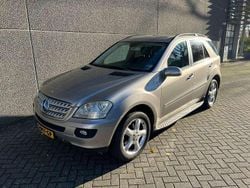 Zilver Gebruikt 2007 Mercedes ML320 SUV | € 7.950 (Goede deal)
