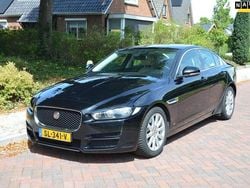 Zwart Gebruikt 2018 Jaguar XE Prestige Sedan | € 7.995
