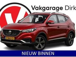 Rood Gebruikt 2021 MG ZS Luxury Sedan | € 13.890 (Goede deal)