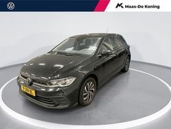 Zwart Gebruikt 2023 VW Polo Life Hatchback | € 19.740 (Goede deal)