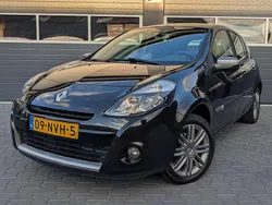 Zwart Gebruikt 2010 Renault Clio II Hatchback | € 4.950 (Duur)