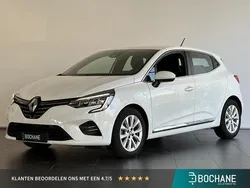 Wit Gebruikt 2022 Renault Clio V Intens Hatchback | € 16.450 (Eerlijke prijs)