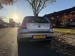 Grijs Gebruikt 2006 BMW 116 Hatchback | € 2.100 (Goede deal)