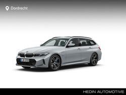 Grijs Gebruikt 2025 BMW 330e M Sport Stationwagen | € 49.895 (Goede deal)