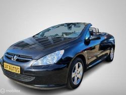 Zwart Gebruikt 2004 Peugeot 307 CC Cabriolet | € 2.750 (Eerlijke prijs)