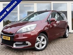 Rood Gebruikt 2012 Renault Scénic III Bose Edition MPV | € 9.999 (Iets duurder)