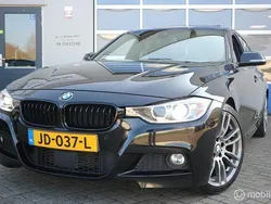 Zwart Gebruikt 2012 BMW 330 Executive Sedan | € 14.800 (Eerlijke prijs)