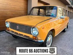 Geel Gebruikt 1983 Lada 1200 Sedan | € 2.950