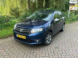 Blauw Gebruikt 2015 Dacia Sandero Anniversary Hatchback | € 5.950 (Iets duurder)