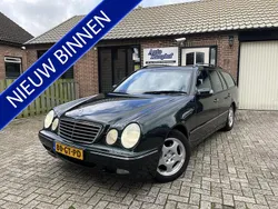 Groen Gebruikt 2001 Mercedes E200 Avantgarde Stationwagen | € 2.250
