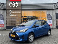 Blauw Gebruikt 2014 Toyota Yaris Hatchback | € 10.400 (Eerlijke prijs)