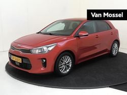 Rood Gebruikt 2018 Kia Rio Hatchback | € 14.935 (Eerlijke prijs)