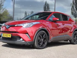 Rood Gebruikt 2017 Toyota C-HR Edition SUV | € 15.450 (Eerlijke prijs)