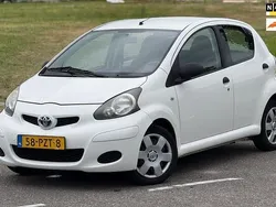 Wit Gebruikt 2011 Toyota Aygo Cool Hatchback | € 1.945 (Goede deal)