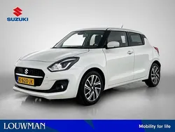 Wit metallic Gebruikt 2021 Suzuki Swift Style Hatchback | € 16.945 (Goede deal)