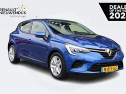 Ironblauw rqh Gebruikt 2021 Renault Clio V Zen Hatchback | € 14.940 (Eerlijke prijs)