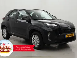 Zwart Gebruikt 2023 Toyota Yaris Cross Active SUV | € 26.999 (Goede deal)
