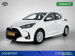 Wit Gebruikt 2024 Toyota Yaris Hybrid Active Hatchback | € 23.445 (Eerlijke prijs)