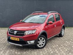 Rood Gebruikt 2013 Dacia Sandero Stepway Ambiance Hatchback | € 7.950 (Eerlijke prijs)