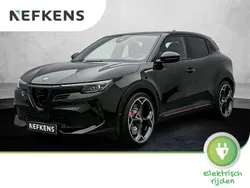 Zwart Nieuw 2025 Alfa Romeo Junior Veloce SUV | € 48.725 (Eerlijke prijs)