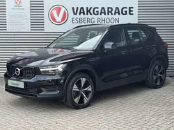 Zwart, metallic lak Gebruikt 2020 Volvo XC40 R-Design SUV | € 30.950 (Super prijs)