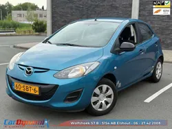 Blauw, metallic lak Gebruikt 2011 Mazda 2 Hatchback | € 3.499 (Eerlijke prijs)
