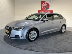 Grijs Gebruikt 2017 Audi A3 Sportback Sport Hatchback | € 13.950 (Goede deal)