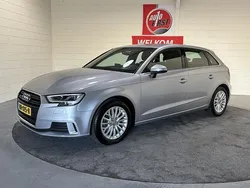 Grijs Gebruikt 2017 Audi A3 Sportback Sport Hatchback | € 14.950 (Eerlijke prijs)
