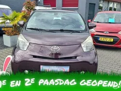 Paars Gebruikt 2009 Toyota iQ Hatchback | € 3.950 (Eerlijke prijs)