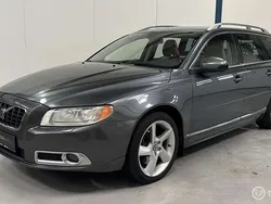 Grijs Gebruikt 2007 Volvo V70 Summum Stationwagen | € 13.945 (Eerlijke prijs)