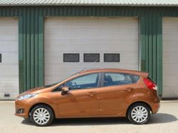 Bruin, metallic lak Gebruikt 2014 Ford Fiesta Style Hatchback | € 4.250 (Eerlijke prijs)