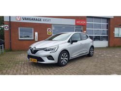 Grijs Gebruikt 2022 Renault Clio V Hatchback | € 17.950 (Eerlijke prijs)