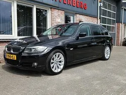 Zwart Gebruikt 2010 BMW 325 Executive Stationwagen | € 9.950 (Super prijs)