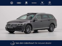 Grijs, metallic lak Gebruikt 2023 VW Passat Business Stationwagen | € 37.940 (Eerlijke prijs)